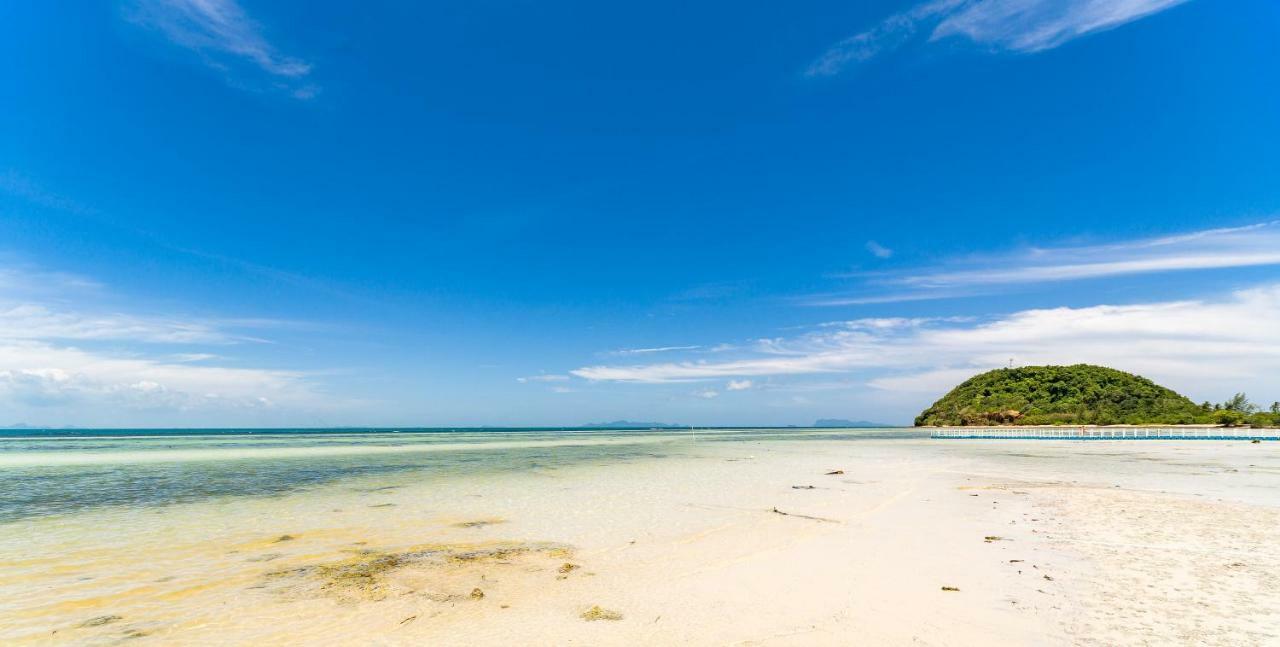Fabuleuse villa Alizés, vue mer avec véhicule 4x4 Ban Bang Po Esterno foto